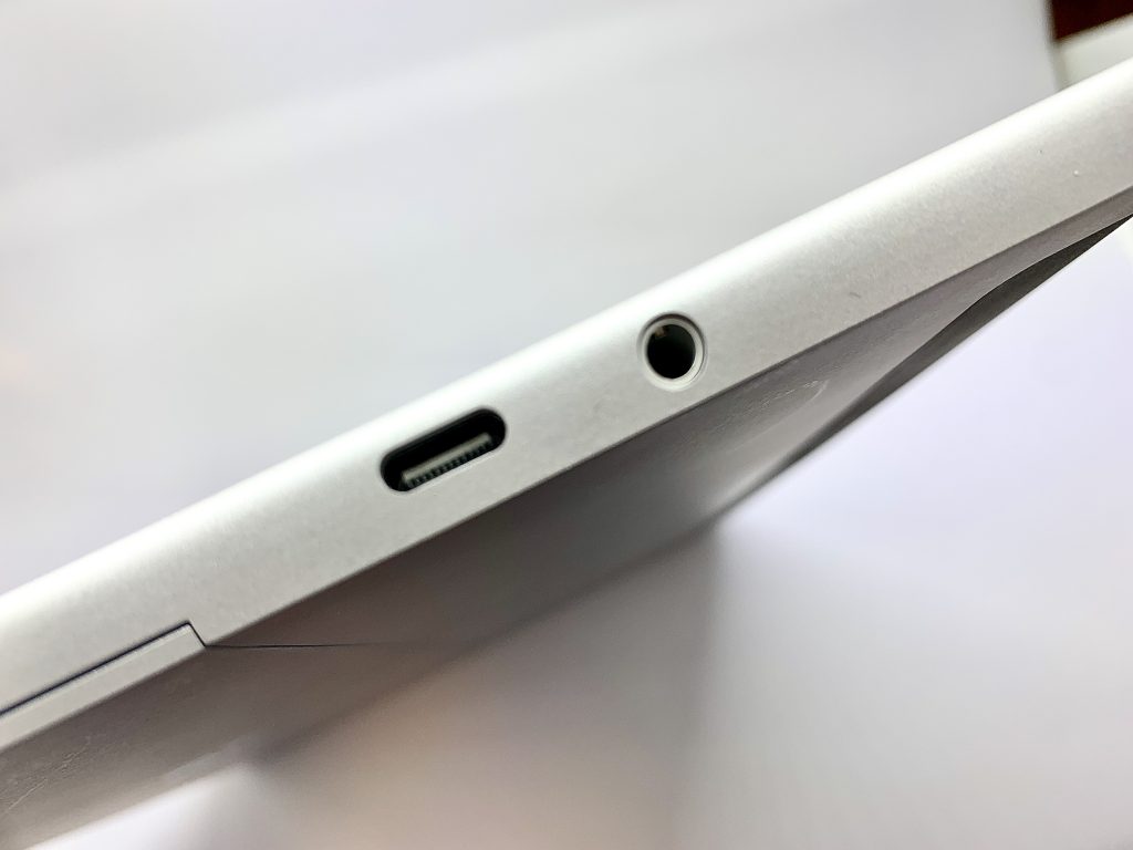 モバイルノートの決定版!Surface GoのSIMフリー版「Surface Go モバイルノートの決定版!Surface GoのSIMフリー版「Surface Go