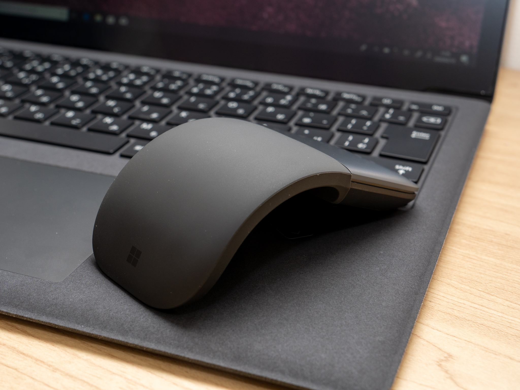 レビュー】Surfaceシリーズに最適なMicrosoft純正マウス「Microsoft