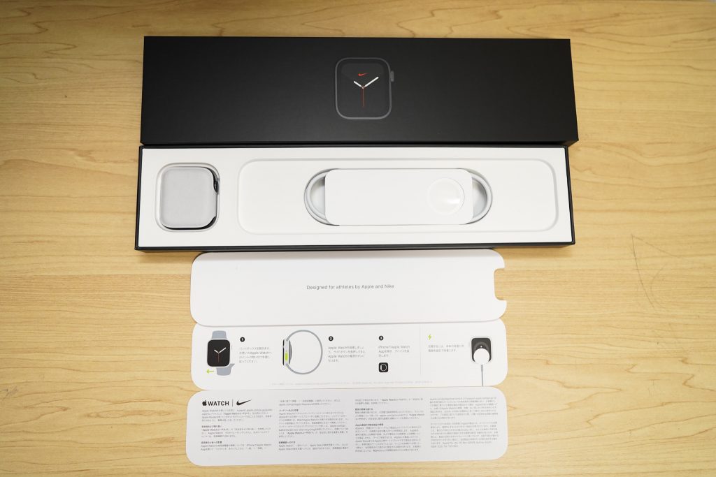 開封レビュー】Apple Watch 6 Nike 40mmモデルが届いたので開封して 