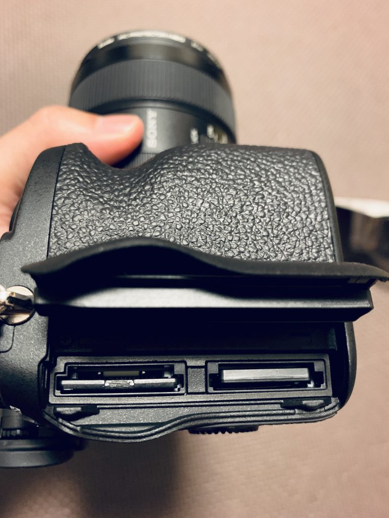 SONY - Sony a7ii バッテリー3つ、メモリーカード付き！ α7 II | デジタル一眼カメラα（アルファ） | ソニー